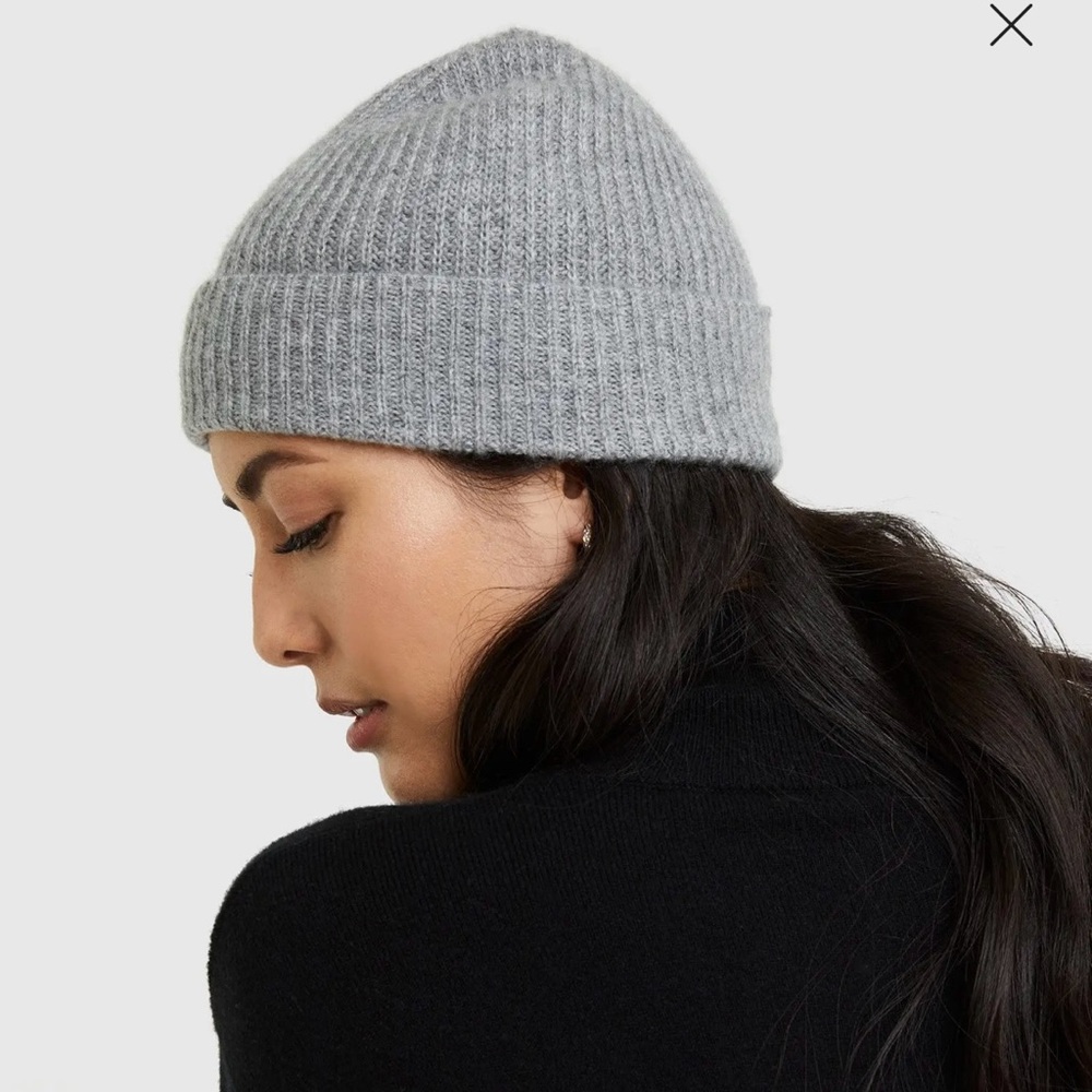 Mongolian Cashmere Ribbed Beanie
